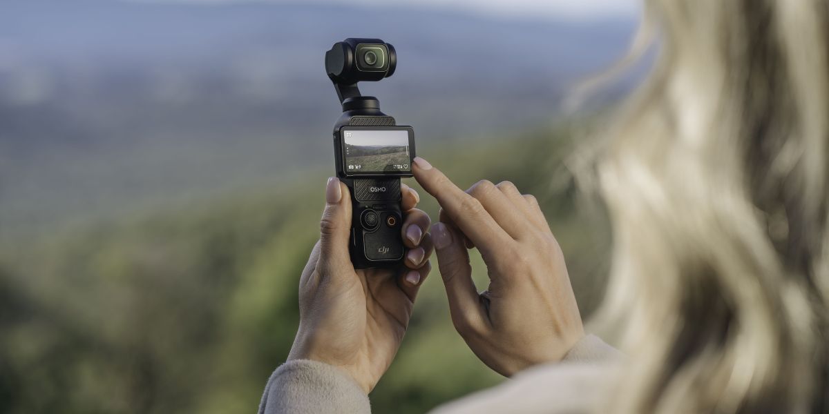 DJI Osmo Pocket 3 Creator Combo, Photography, Video Cameras on