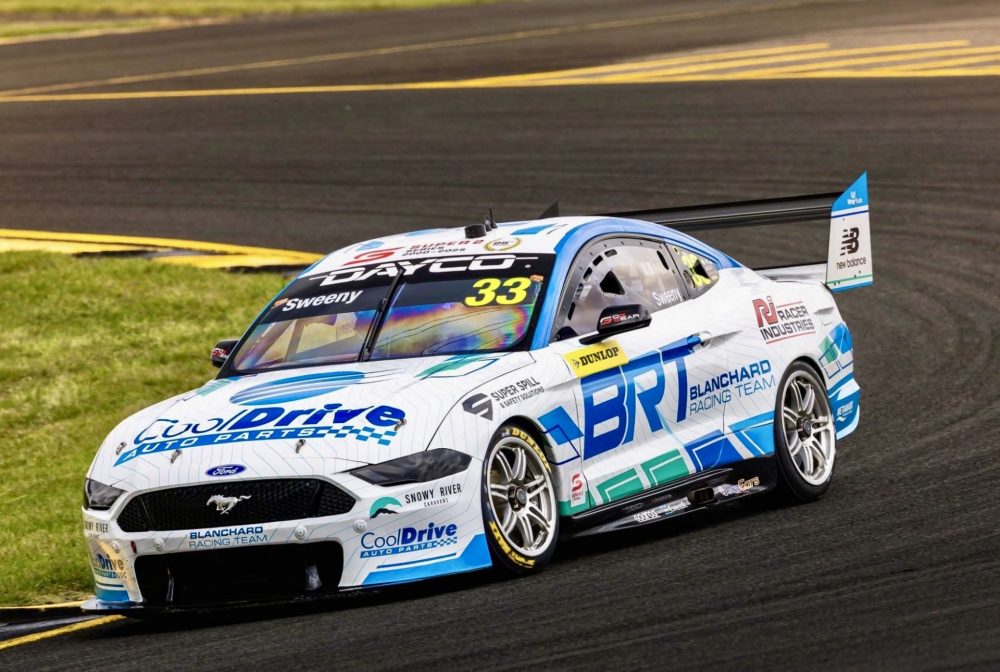 Bay Supercars driver secures local support - 2EC